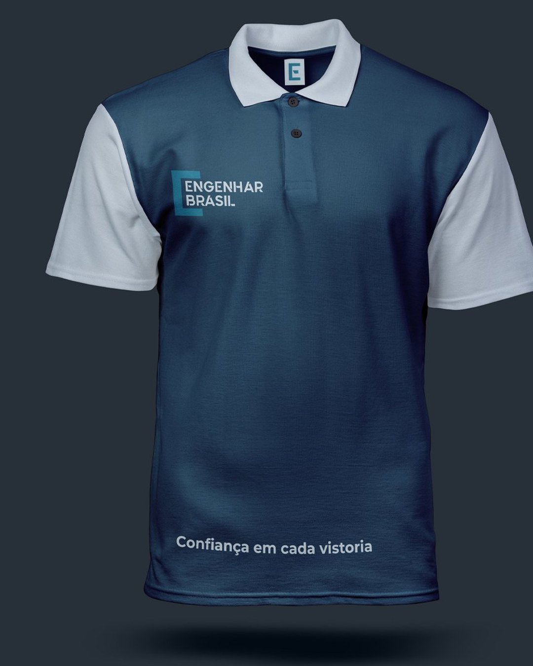 Camisa polo do uniforme com o slogan Confiança em cada vistoria
